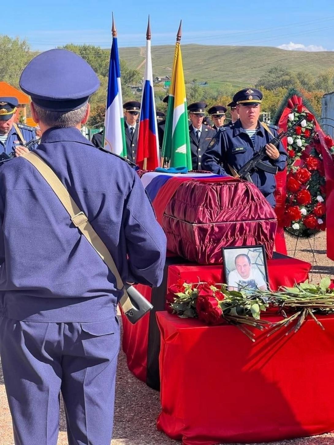 Тихонов Эдуард Павлович